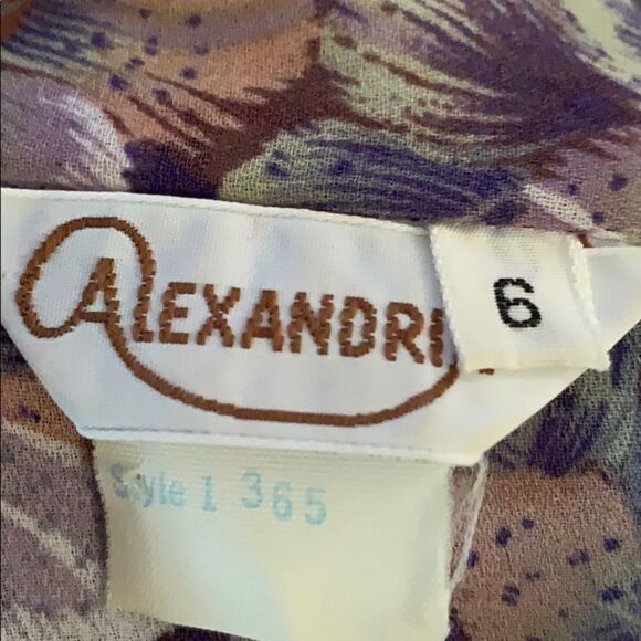 Vtg 70s Alexandria ruffled neck polyester blouse - Picture 7 of 8